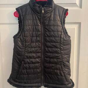 Nicole Miller Original Reversible Faux Fur Puffer Vest Black Size M/L Cabincore